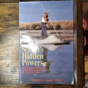 Seasalts Hidden Powers (16th Edition)by Jacques De Langre